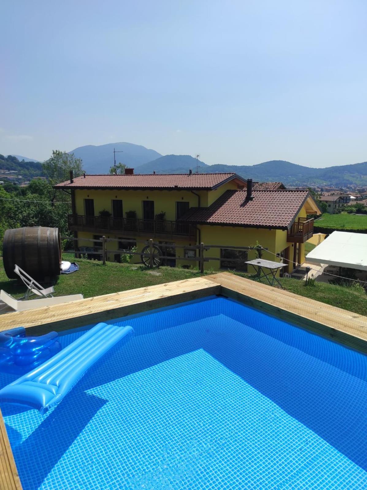 Agriturismo La Soglia Del Parco Ranica Exterior foto